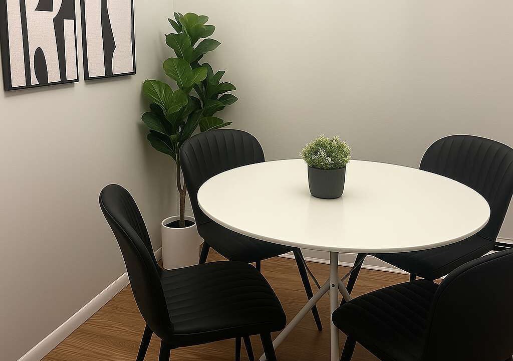 Photo of Others in Lake View East