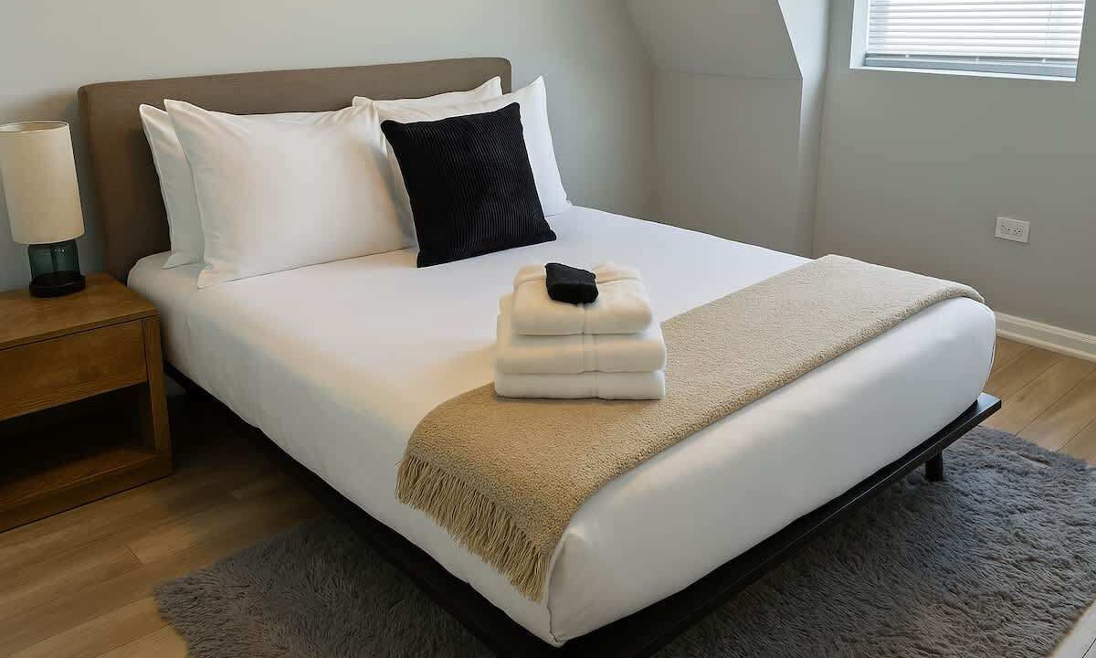 Photo of Bedroom in Pulaski Park