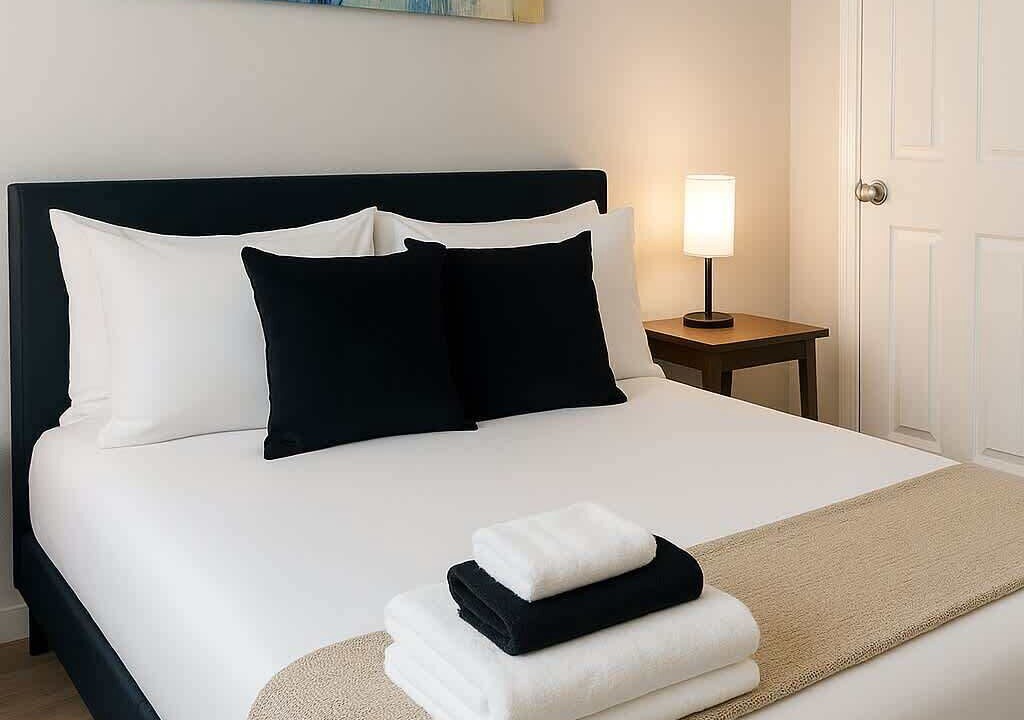 Photo of Bedroom in Pulaski Park