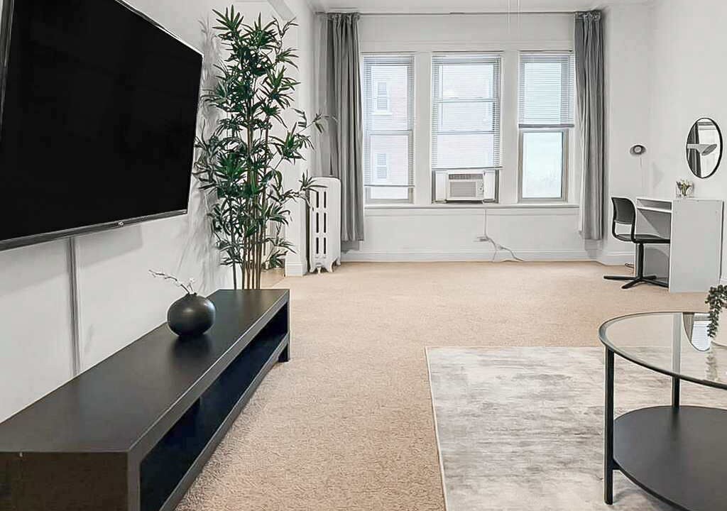 Photo of Others in East Hyde Park