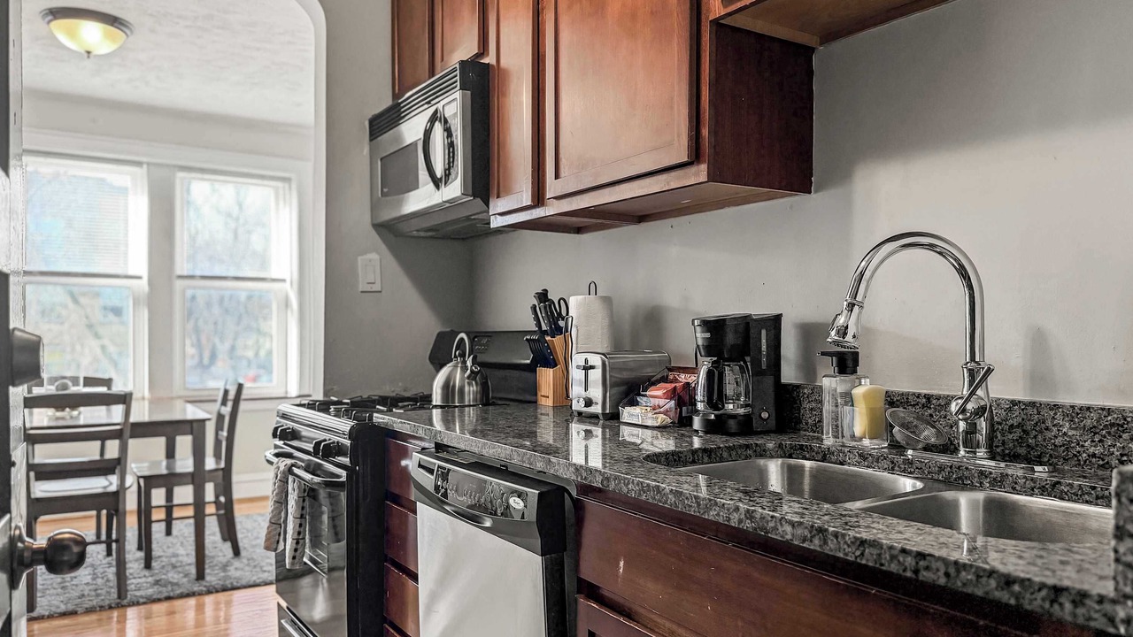 Photo of Kitchen in Old Irving Park