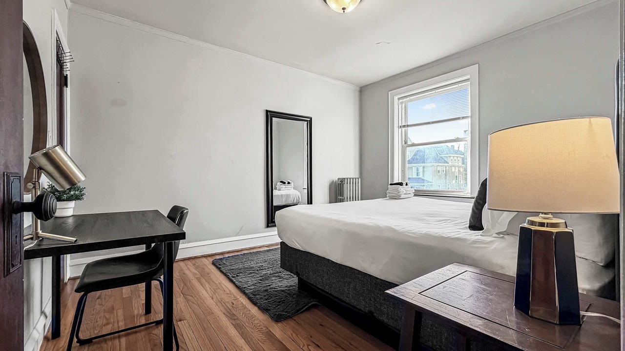 Photo of Bedroom in Old Irving Park