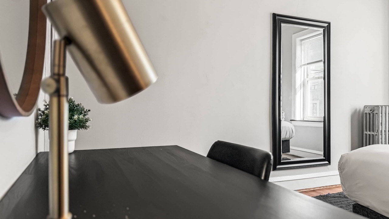 Photo of Bedroom in Old Irving Park
