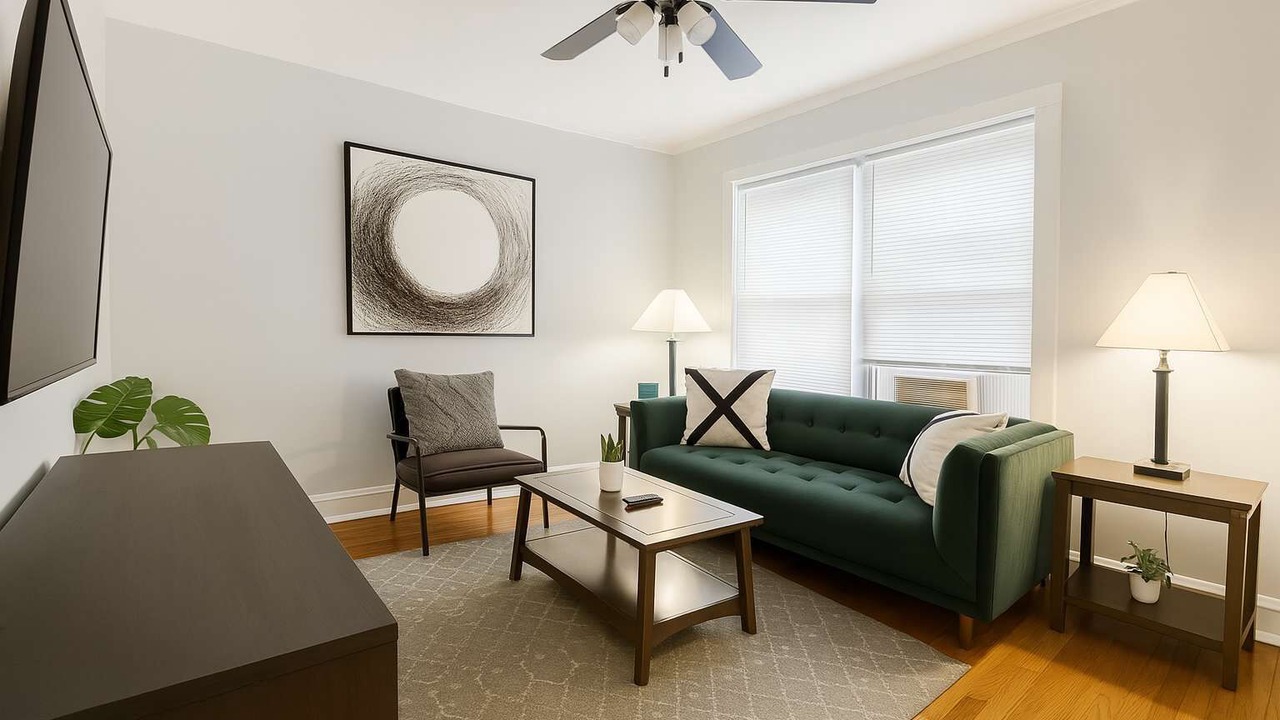 Photo of Livingroom in Lakeview