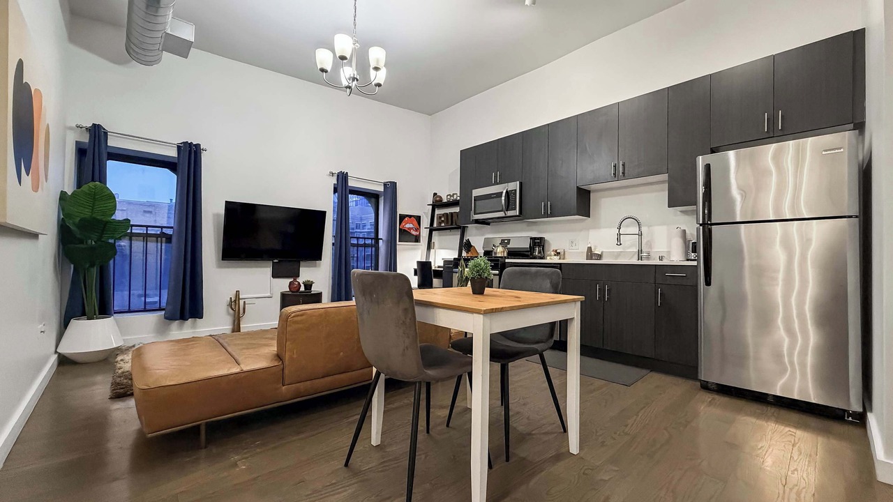 Photo of Others in West Loop