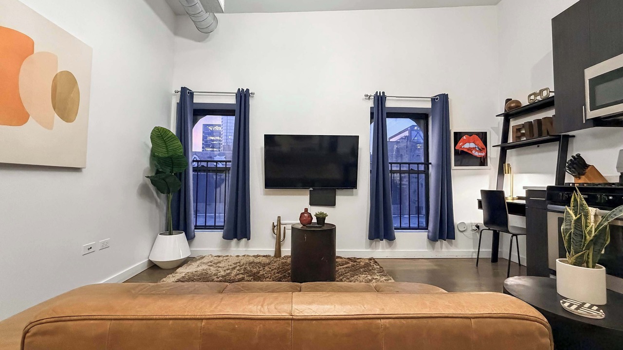 Photo of Livingroom in West Loop