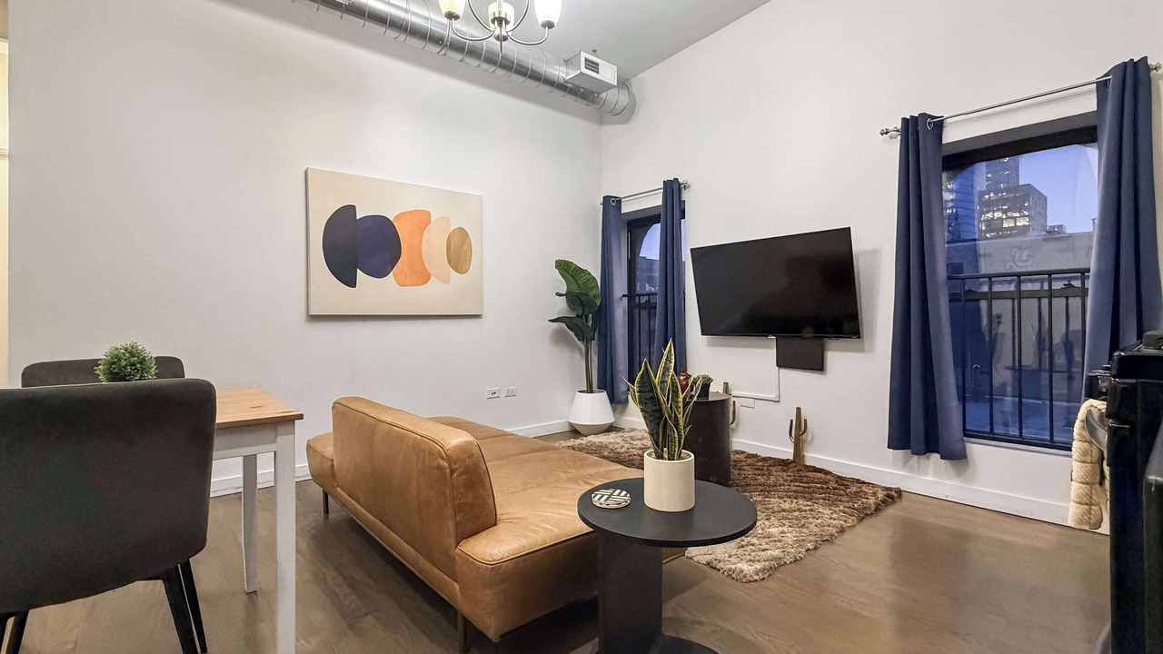 Photo of Livingroom in West Loop