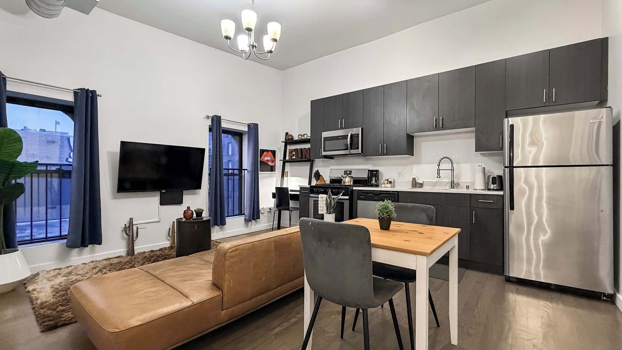 Photo of Others in West Loop