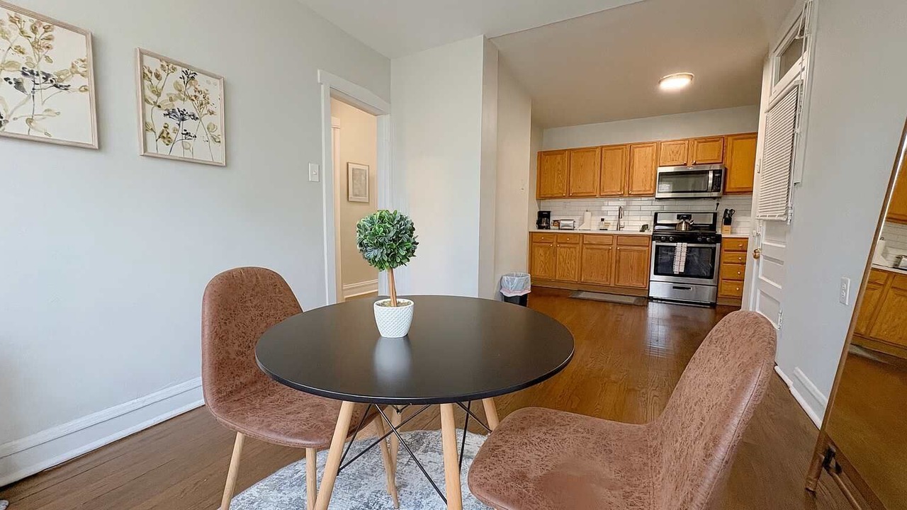 Photo of Others in Ravenswood Manor