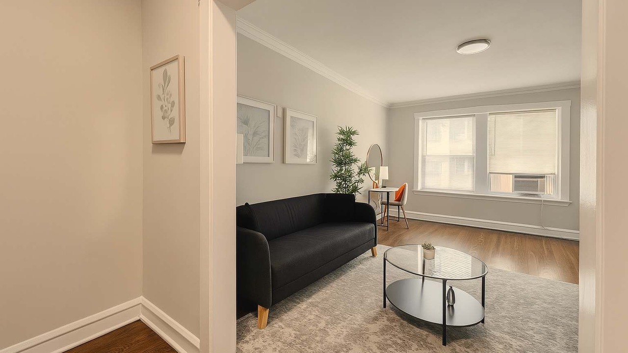 Photo of Livingroom in Ravenswood Manor