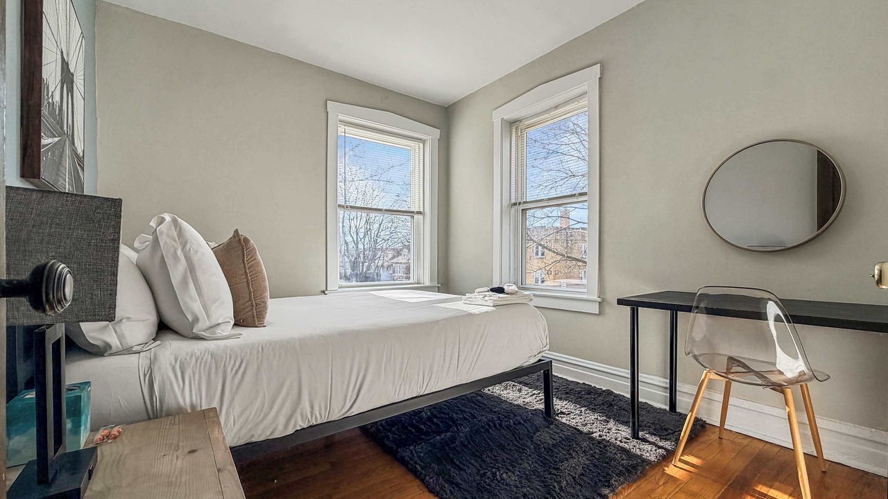Photo of Bedroom in Avondale