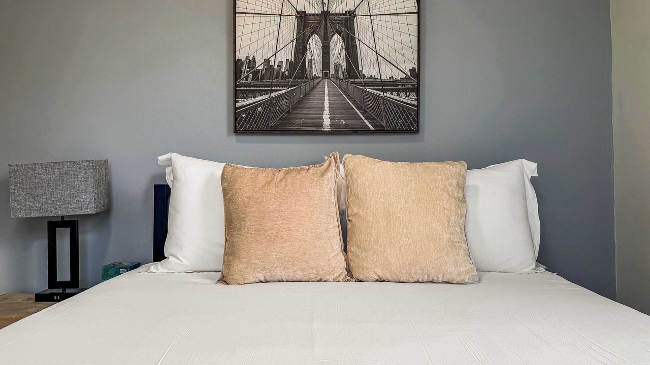 Photo of Bedroom in Avondale