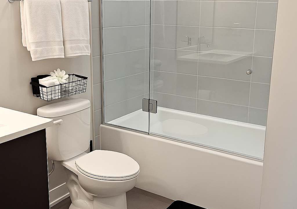 Photo of Bathroom in River North