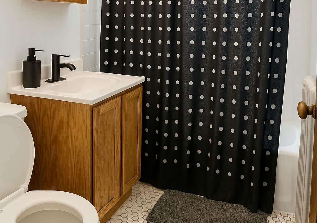 Photo of Bathroom in North Center
