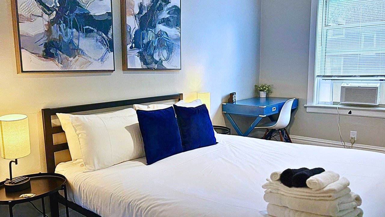 Photo of Bedroom in Avondale