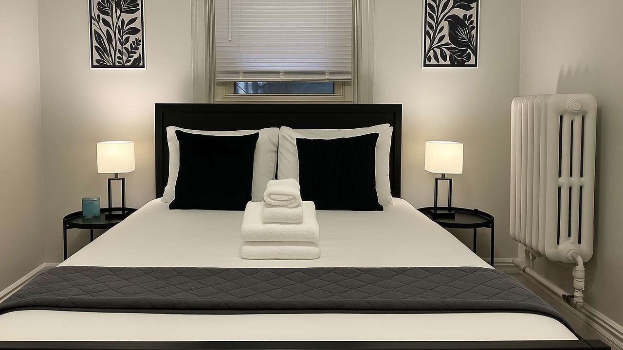 Photo of Bedroom in Hyde Park