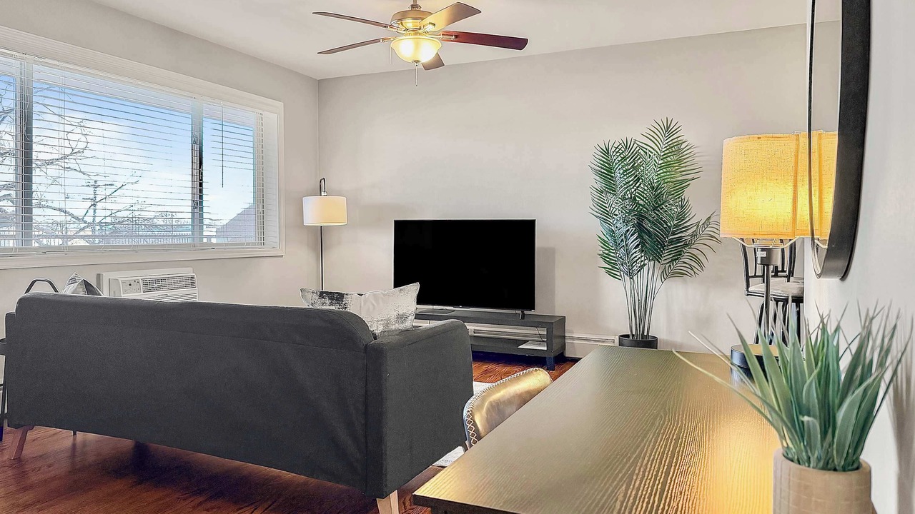 Photo of Livingroom in Arlington Heights