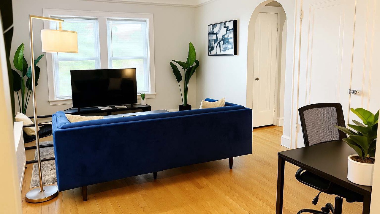 Photo of Livingroom in Skokie