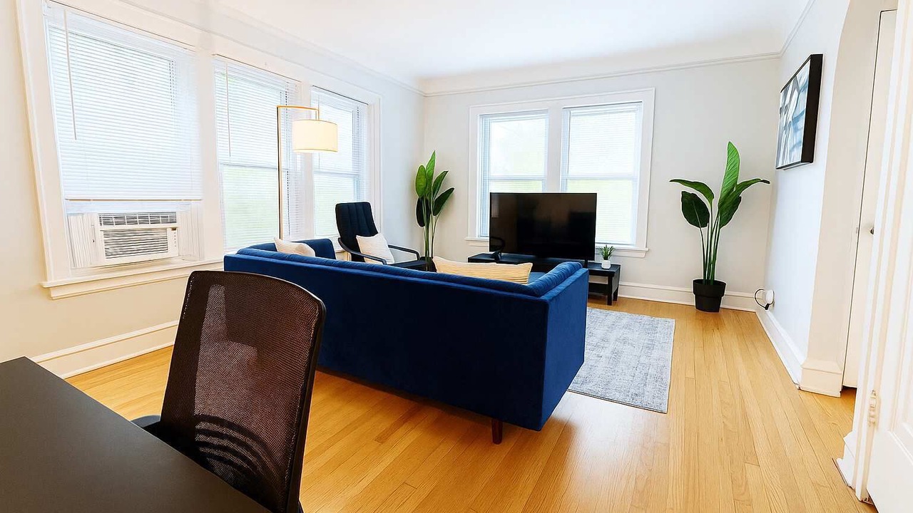 Photo of Livingroom in Skokie