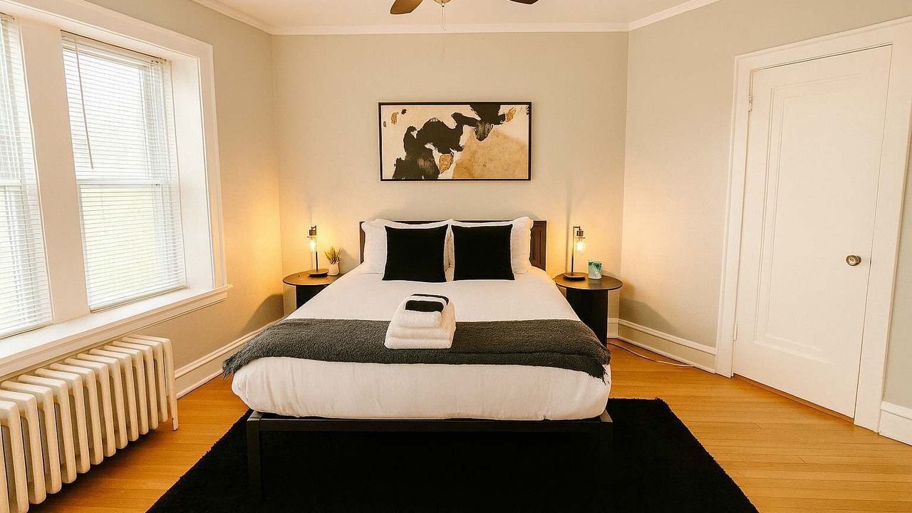 Photo of Bedroom in Skokie