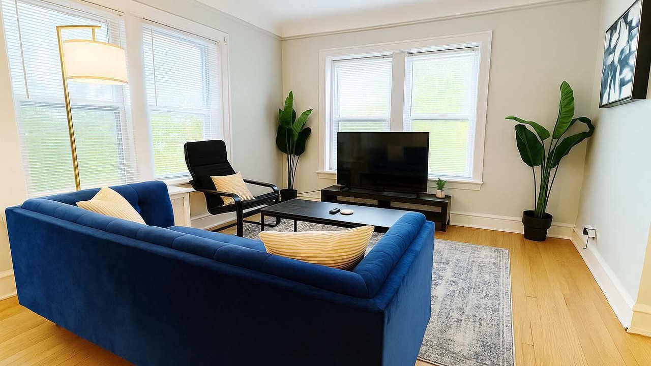 Photo of Livingroom in Skokie