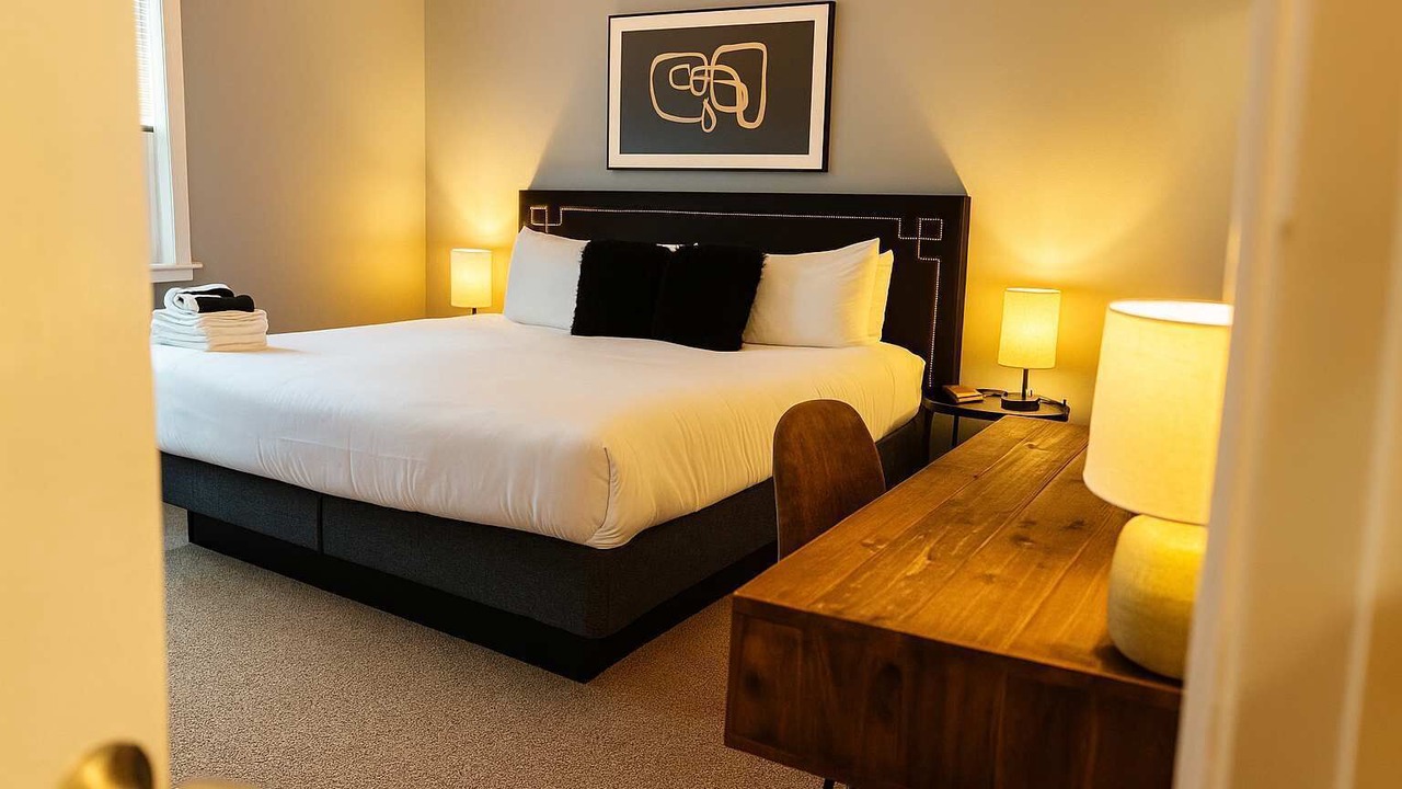 Photo of Bedroom in Evanston
