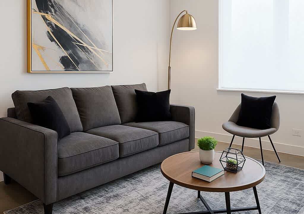 Photo of Livingroom in Greater Grand Crossing