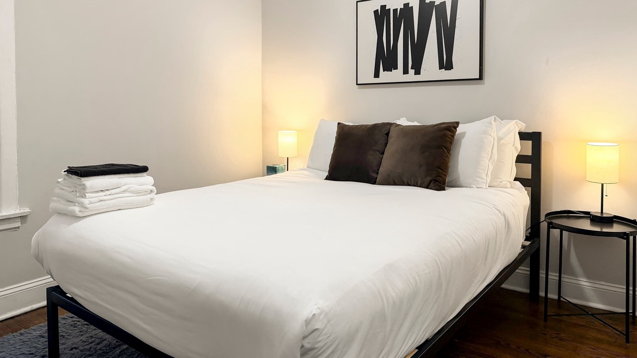 Photo of Bedroom in Hyde Park