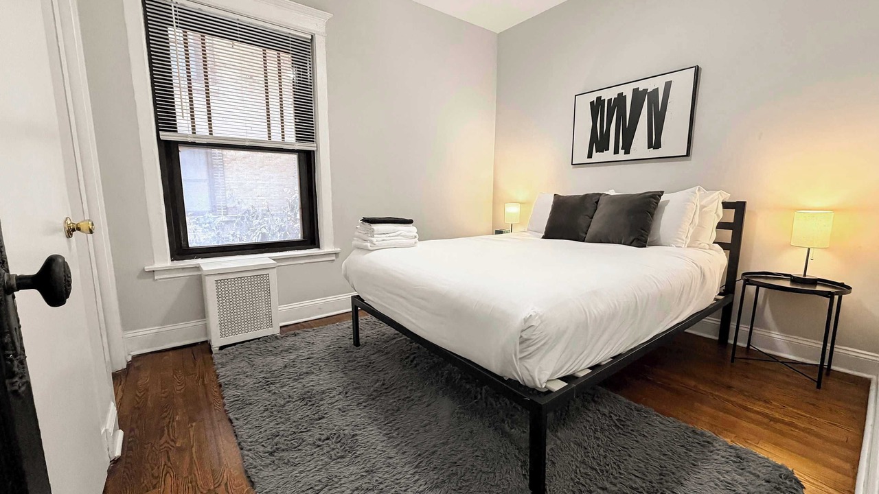 Photo of Bedroom in Hyde Park