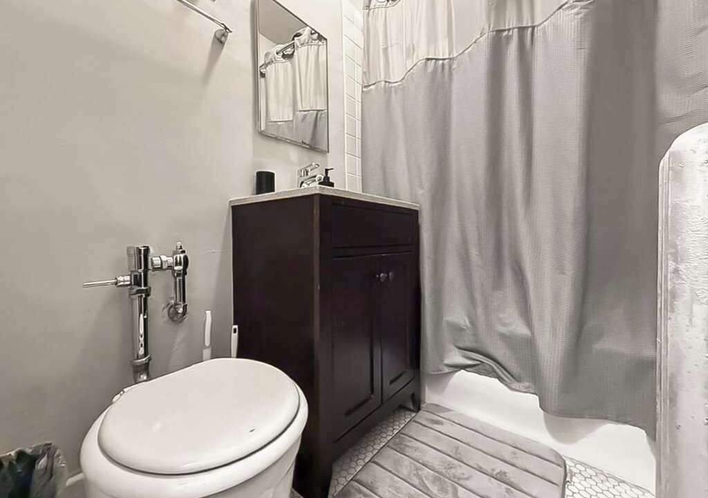 Photo of Bathroom in Hyde Park