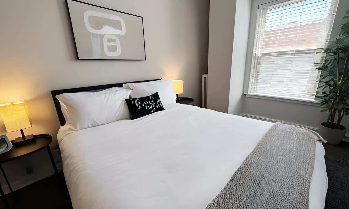 Photo of Bedroom in Hyde Park