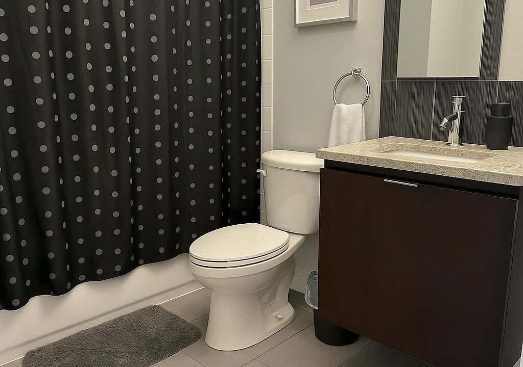 Photo of Bathroom in East Hyde Park