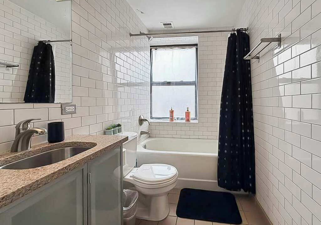Photo of Bathroom in Hyde Park