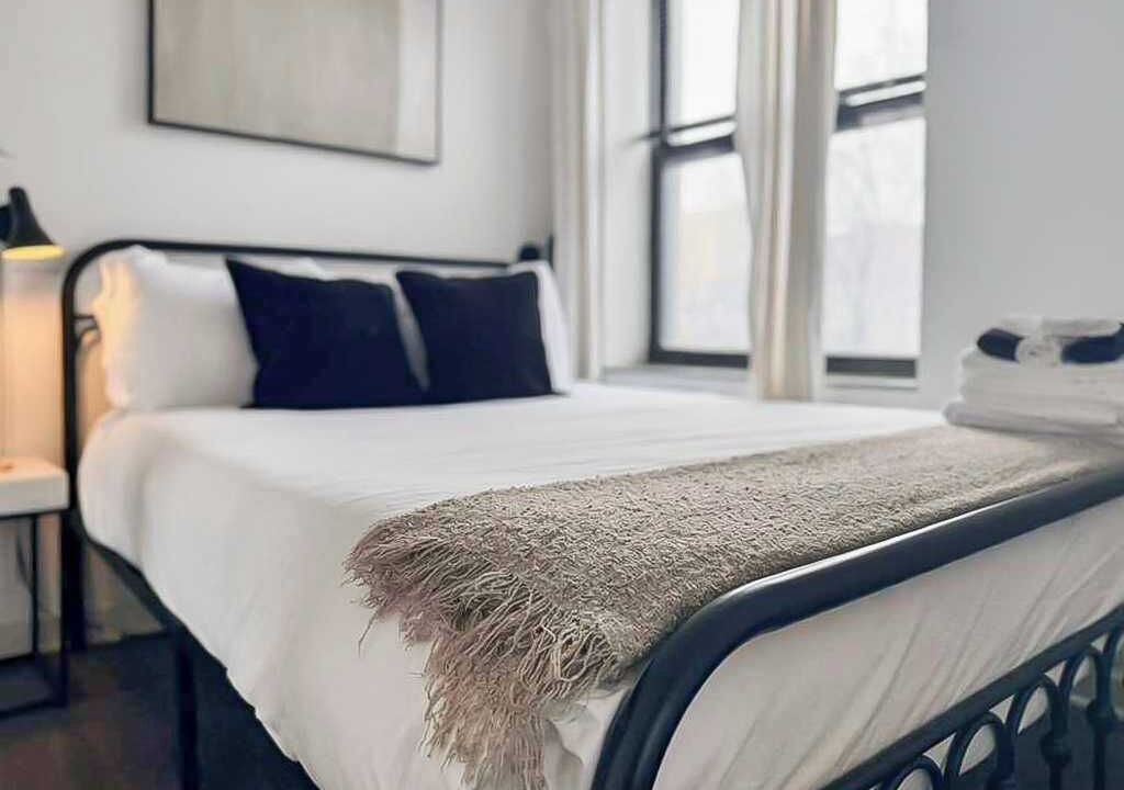 Photo of Bedroom in Hyde Park