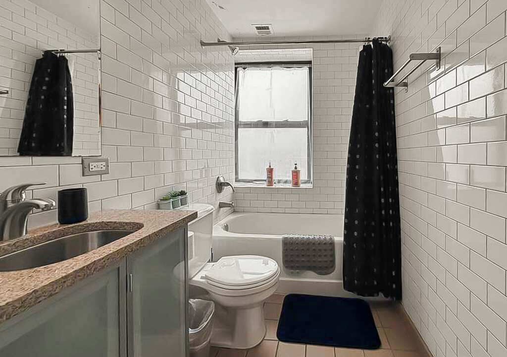 Photo of Bathroom in Hyde Park