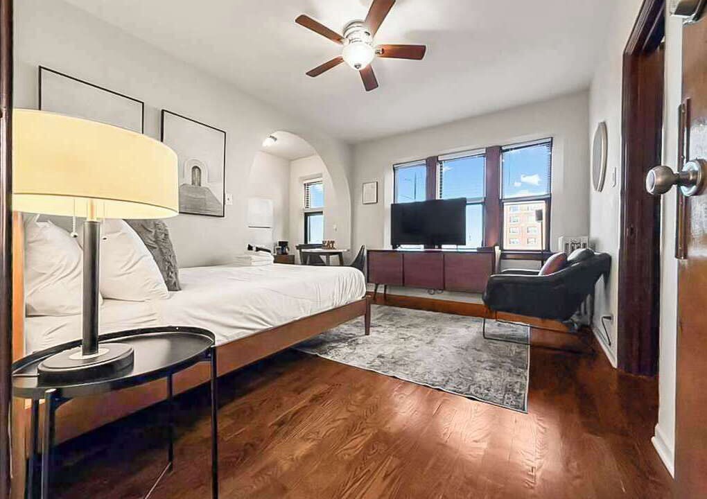 Photo of Livingroom in Hyde Park