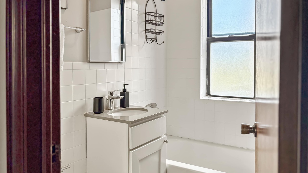 Photo of Bathroom in Hyde Park