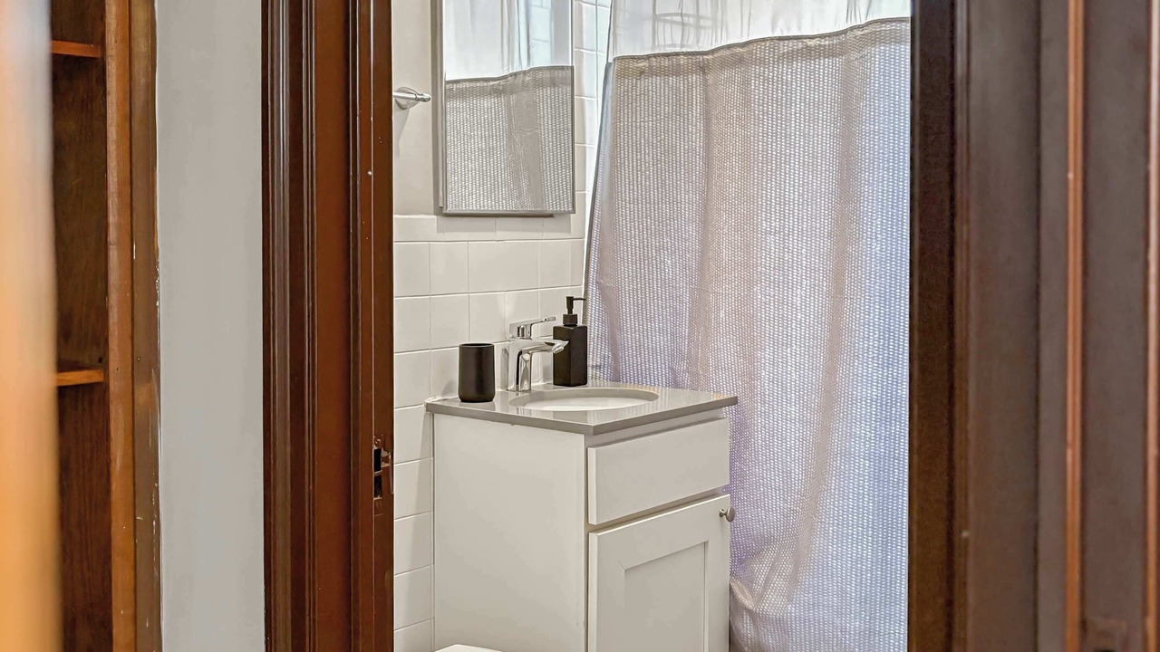 Photo of Bathroom in Hyde Park