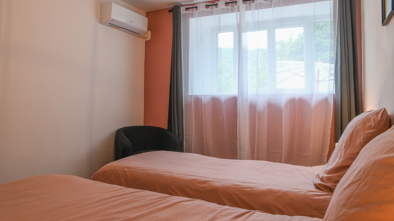 Photo of Bedroom in Saint-Beron