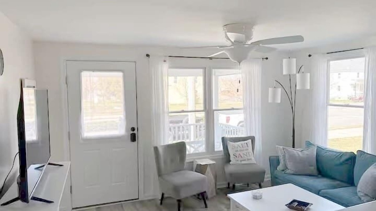 Photo of Livingroom in Cape Charles