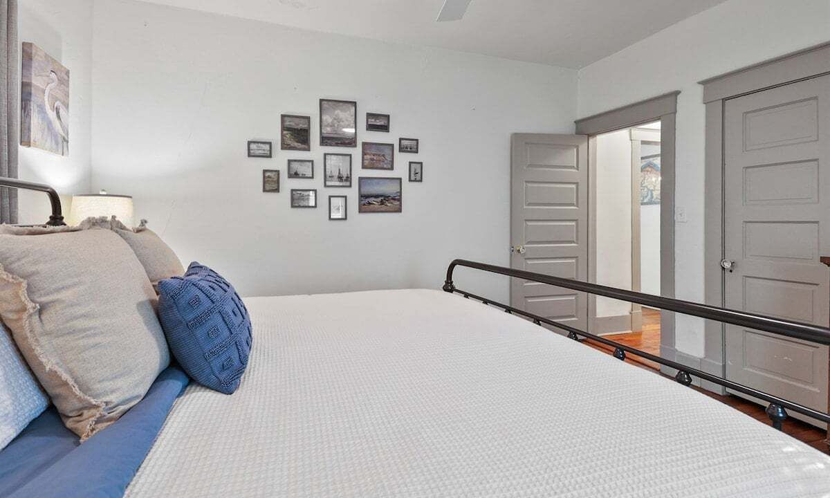 Photo of Bedroom in Midtown