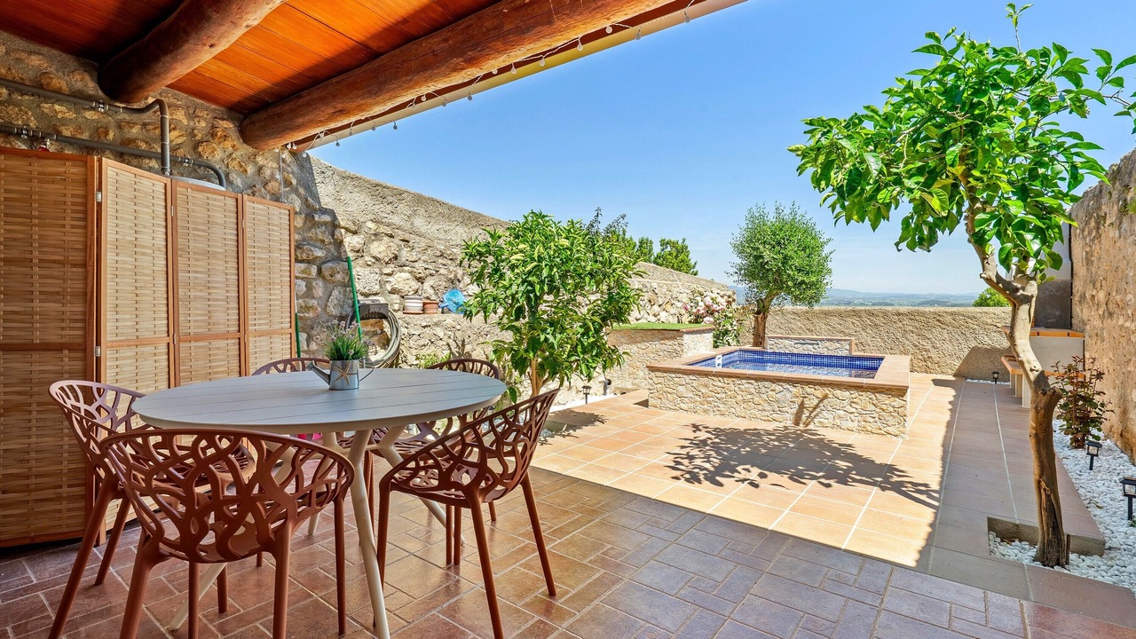 Photo of Outdoor in Castellet i la Gornal