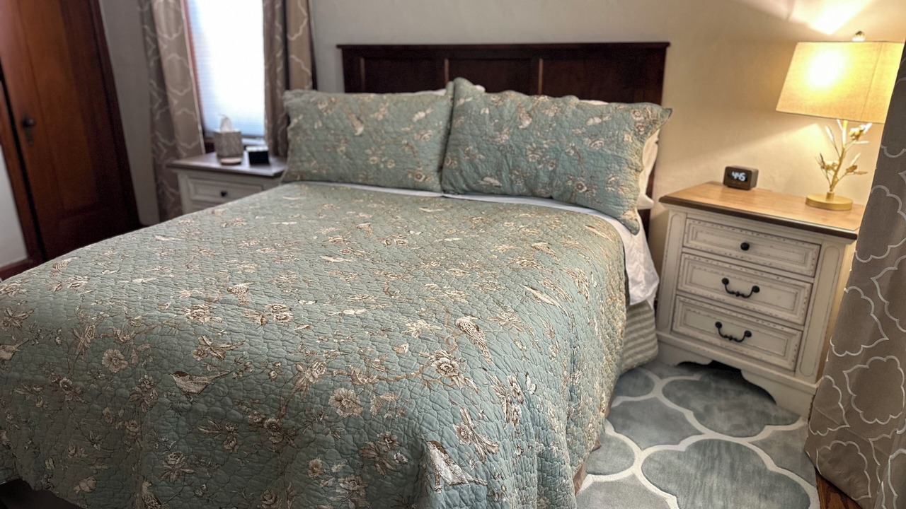 Photo of Bedroom in Franz Park