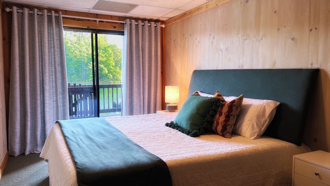 Photo of Bedroom in Six Mile