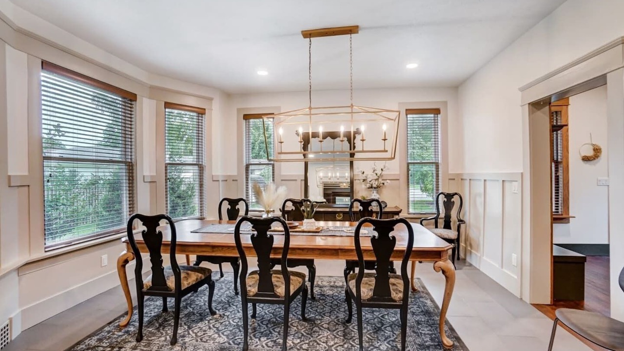 Photo of Livingroom in New Haven