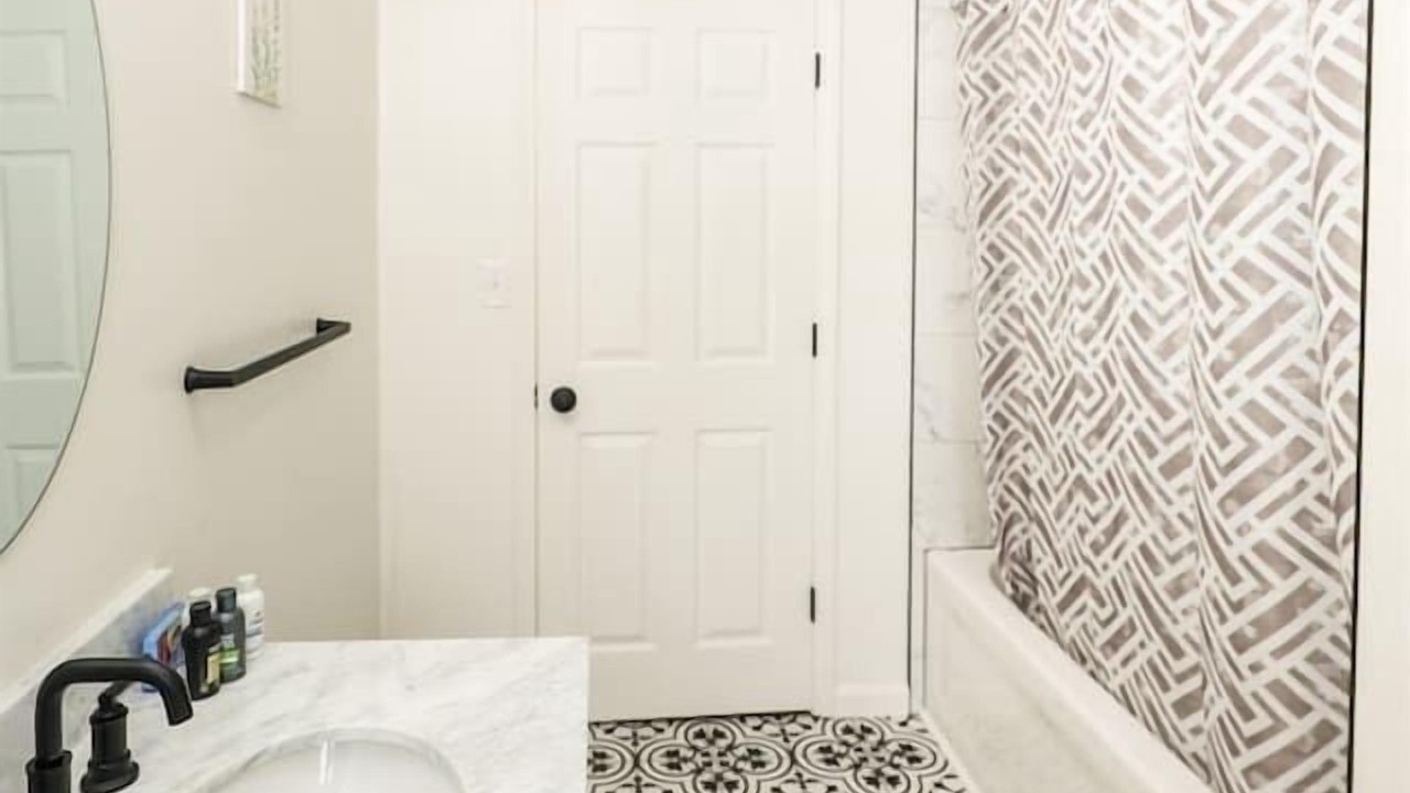 Photo of Bathroom in West Central
