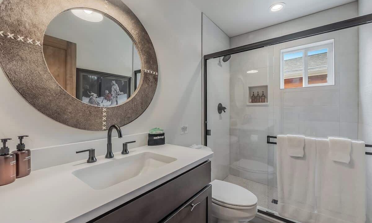 Photo of Bathroom in Dover Bay