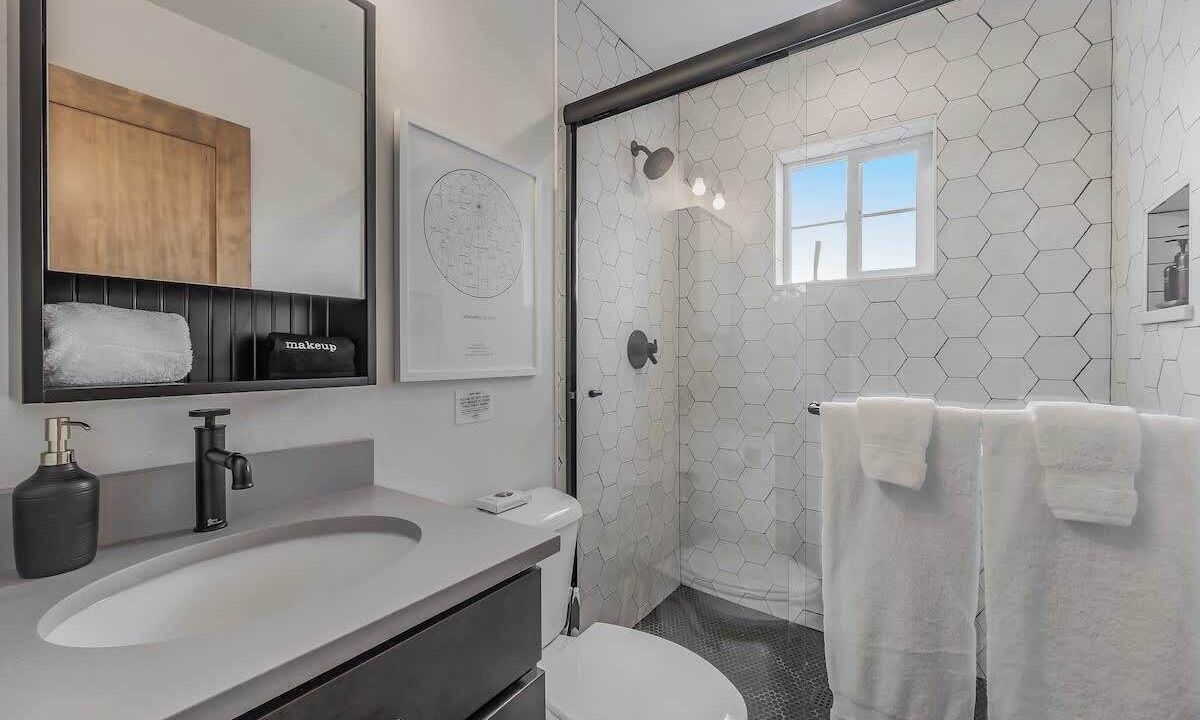 Photo of Bathroom in Dover Bay