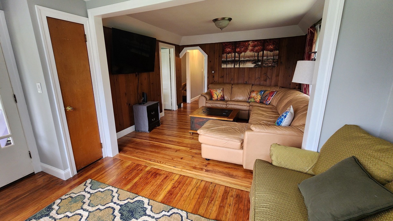 Photo of Livingroom in Pine Bush