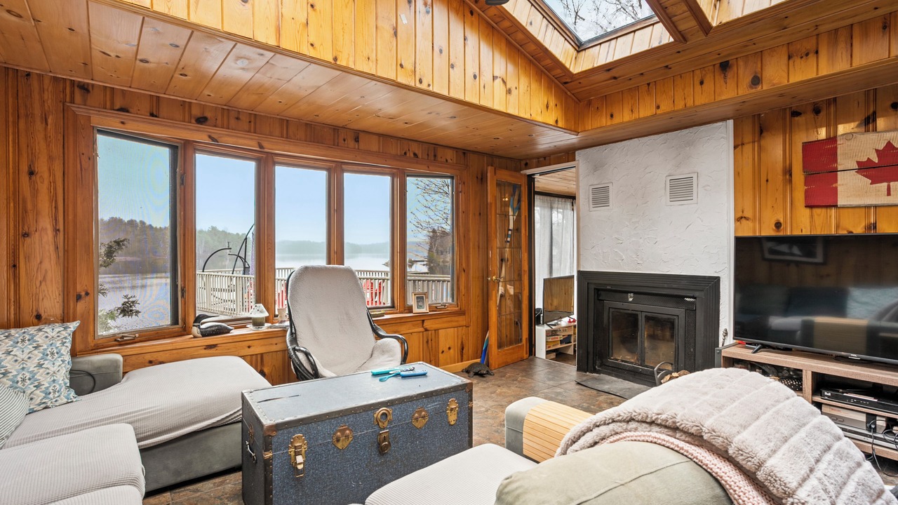 Photo of Livingroom in Minden Hills